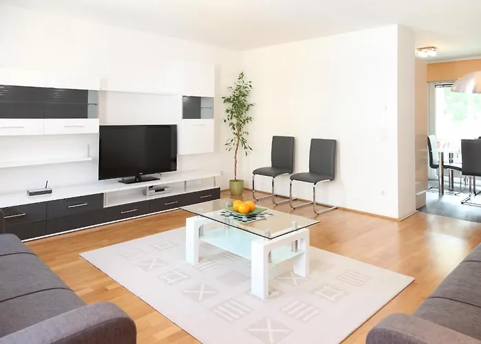 3 Sunny Apartments-schoenbrunn, 100m2 With Balcony *