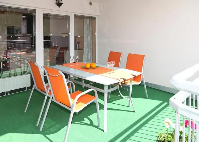 3 Sunny Apartments-schoenbrunn, 100m2 With Balcony Apartmán